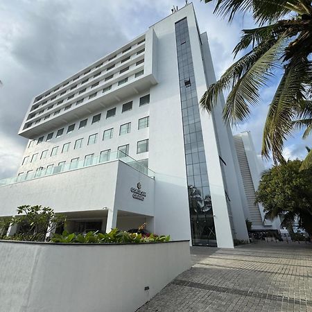 Gokulam Grand Kozhikode Hotell Exteriör bild